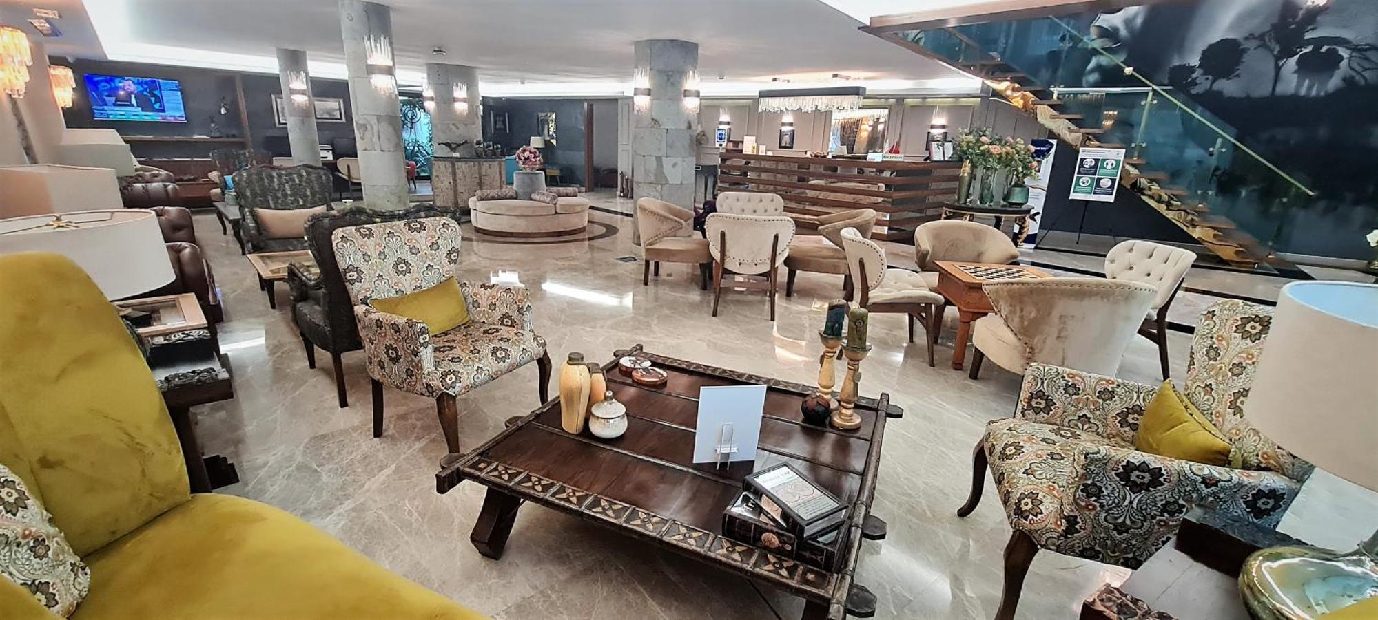 ตุซลา การ์เดน โฮเต็ล แอนด์ สปา Hotel Darica  ภายนอก รูปภาพ